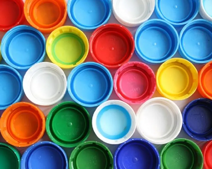 Kap Moffa biex Għamla Il-Kap tal-Ilma jew is-Soda Cap